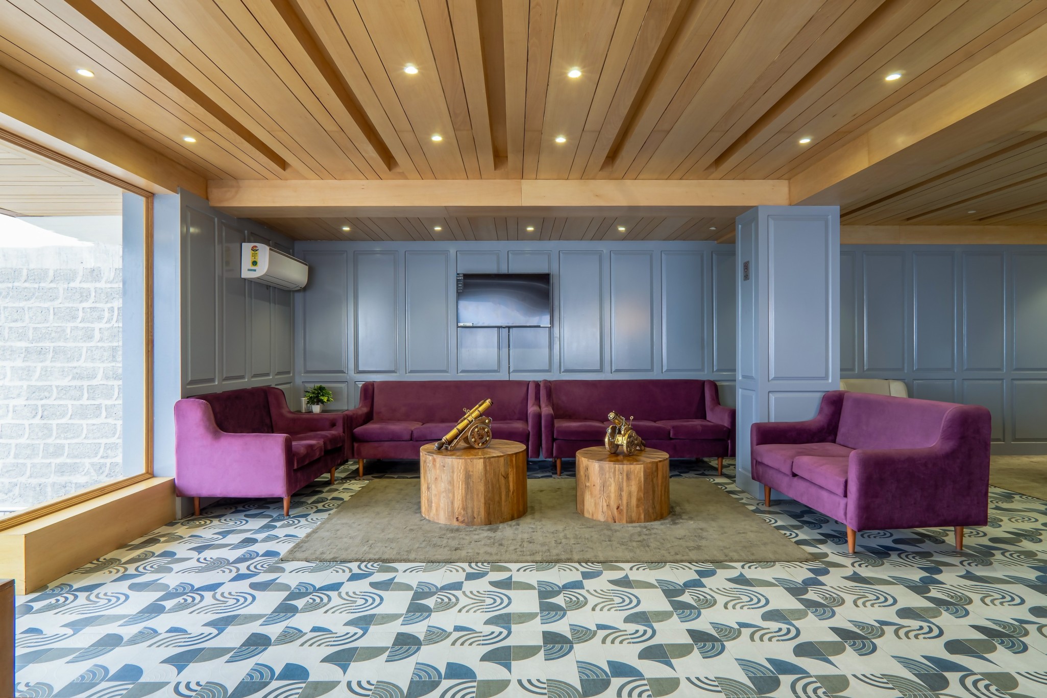 Hotel 5 (1) (1) (1)